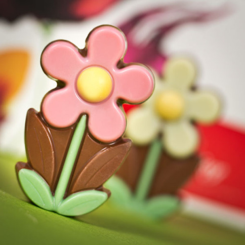 słodkie kwiatki z czekolady na prezent