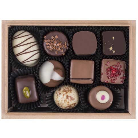 świąteczne czekoladki w drewnianej szkatułce