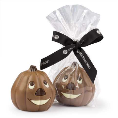 Słodycz albo psikus! Uśmiechnięta czekoladowa dynia to oryginalny słodki upominek z okazji halloween.