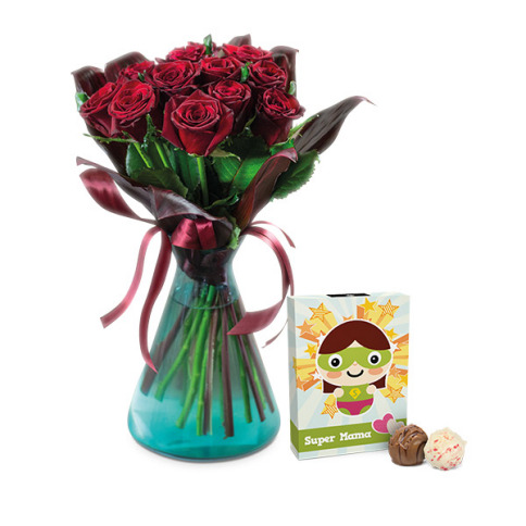 kwiaty i czekoladki dla mamy
