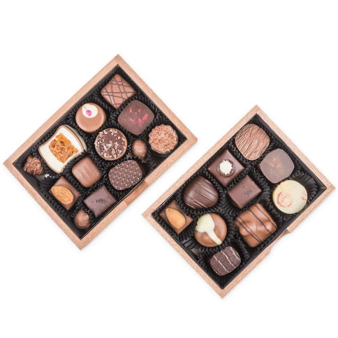 czekoladki w drewnianym pudełku, prezent dla Jubilata