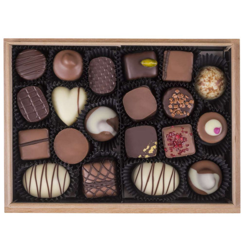 czekoladki w szkatułce na Boże Narodzenie