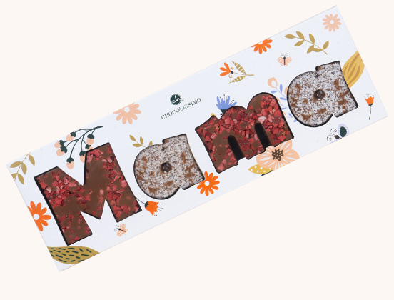 Unikalne cechy czekoladowego napisu mama z dodatkami