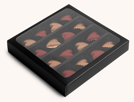 Unikalne cechy 16 pralinek w kształcie serc z nadzieniem karmelowym