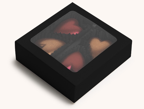 Unikalne cechy 4 pralinek w kształcie serc z nadzieniem karmelowym