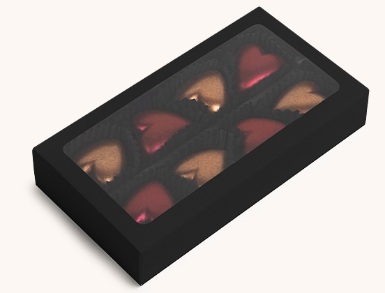 Unikalne cechy 8 pralinek w kształcie serc z nadzieniem karmelowym