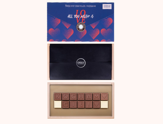 Unikalne cechy czekoladowego telegramu Kocham Cię! w niebieskiej kopercie LOVE 