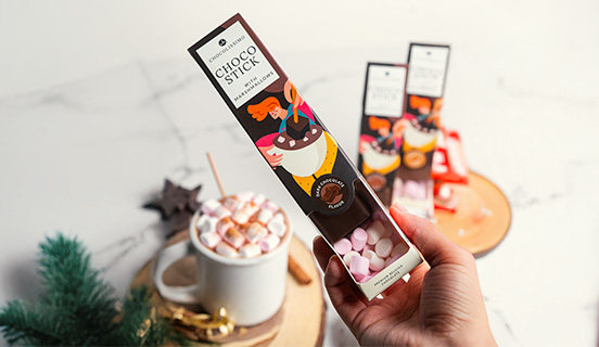 Wyjątkowy smak deserowej czekolady do picia z piankami na patyku
