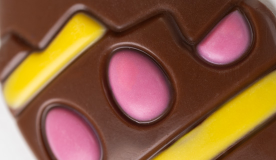 detale figurki czekoladowej pisanki