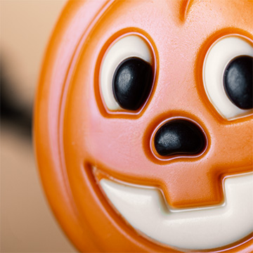 czekoladowy lizak dynia na halloween