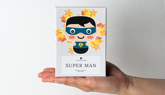 ozdobne pudeleczko pralin dla super mężczyzny