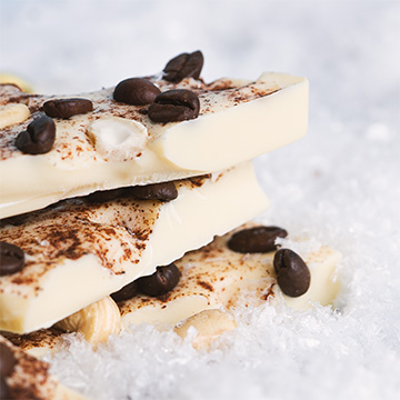 kawa i nerkowce w czekoladowej choince