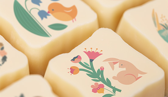 Pralinka ozdobiona jadalnym nadrukiem