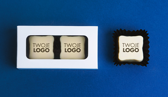 pralinki z personalizacja dla firm w pudełeczku z okienkiem