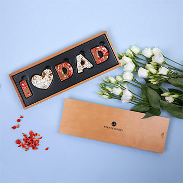 mleczny napis i love dad z dodatkami