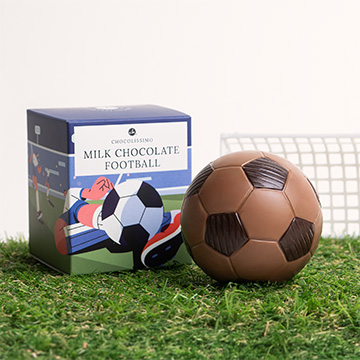 Piłka z mlecznej czekolady dla sportowca