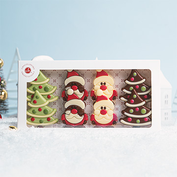 prezentacja zestawu z choinkami i mikolajem na swieta