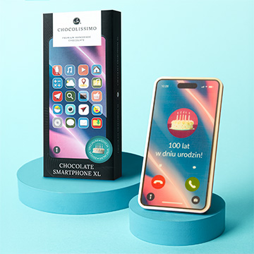 Czekoladowy smartphone na urodziny 100 lat w ozdobnym pudełeczku