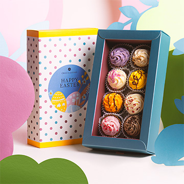 zestaw pralin w kształcie amerykańskich babeczek na walentynki