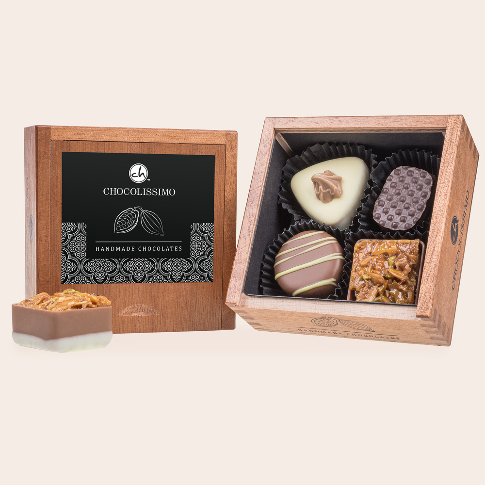 Pralinki Elegance Mini w drewnianej szkatułce z możliwością graweru