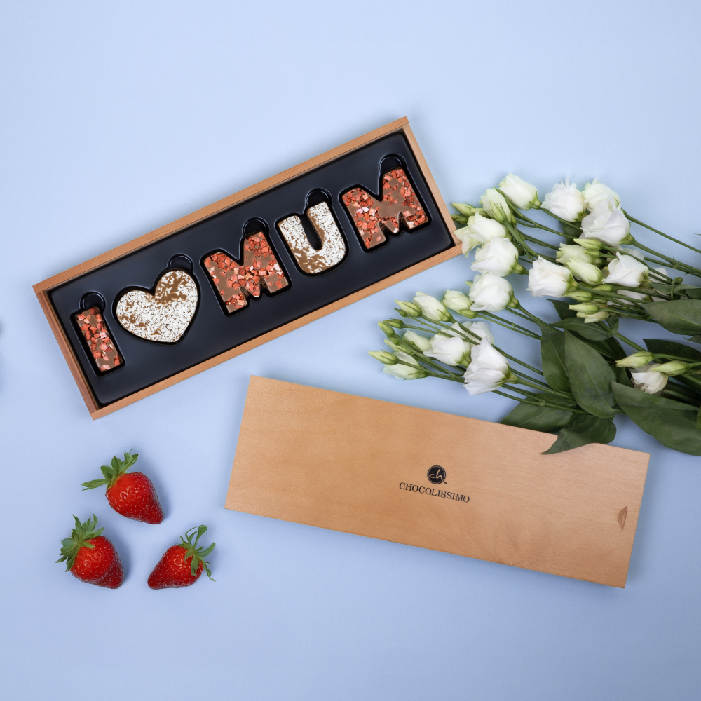 Napis I Love Mum z mlecznej czekolady