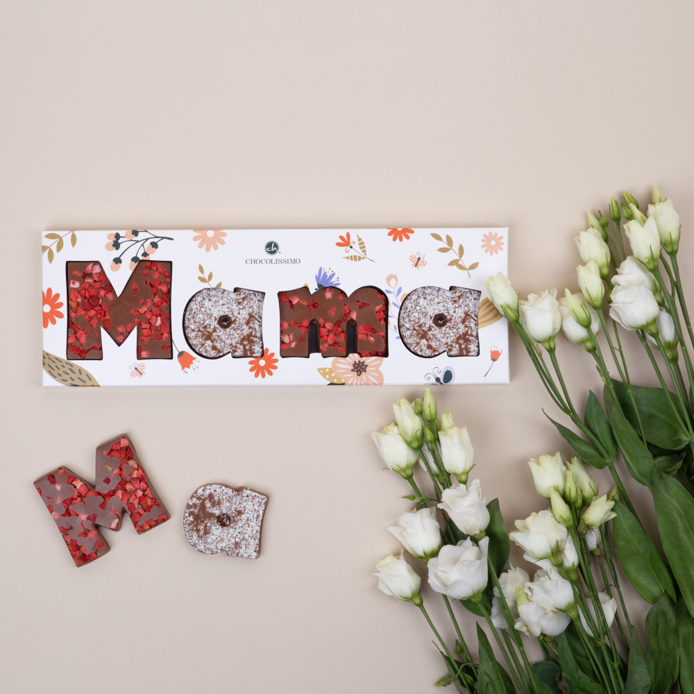 Napis Mama z mlecznej czekolady
