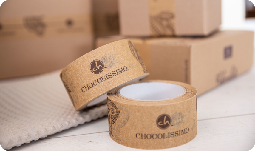 ekologiczne pakowanie przesyłek z prezentami