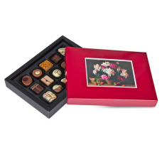 Postcard Midi Red Box, czekoladki z możliwością personalizacji, upominek firmowy, czekoladki ze zdjęciem