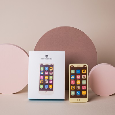 Czekoladowy smartphone jako prezent do 50 zł
